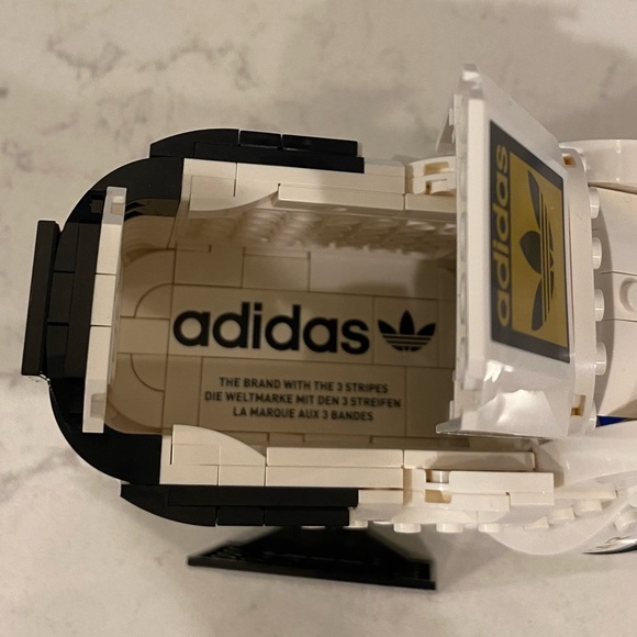 RETIRED LEGO 10282 ADIDAS ORIGINALS SUPERSTAR SNEAKER - Picture 5 of 14